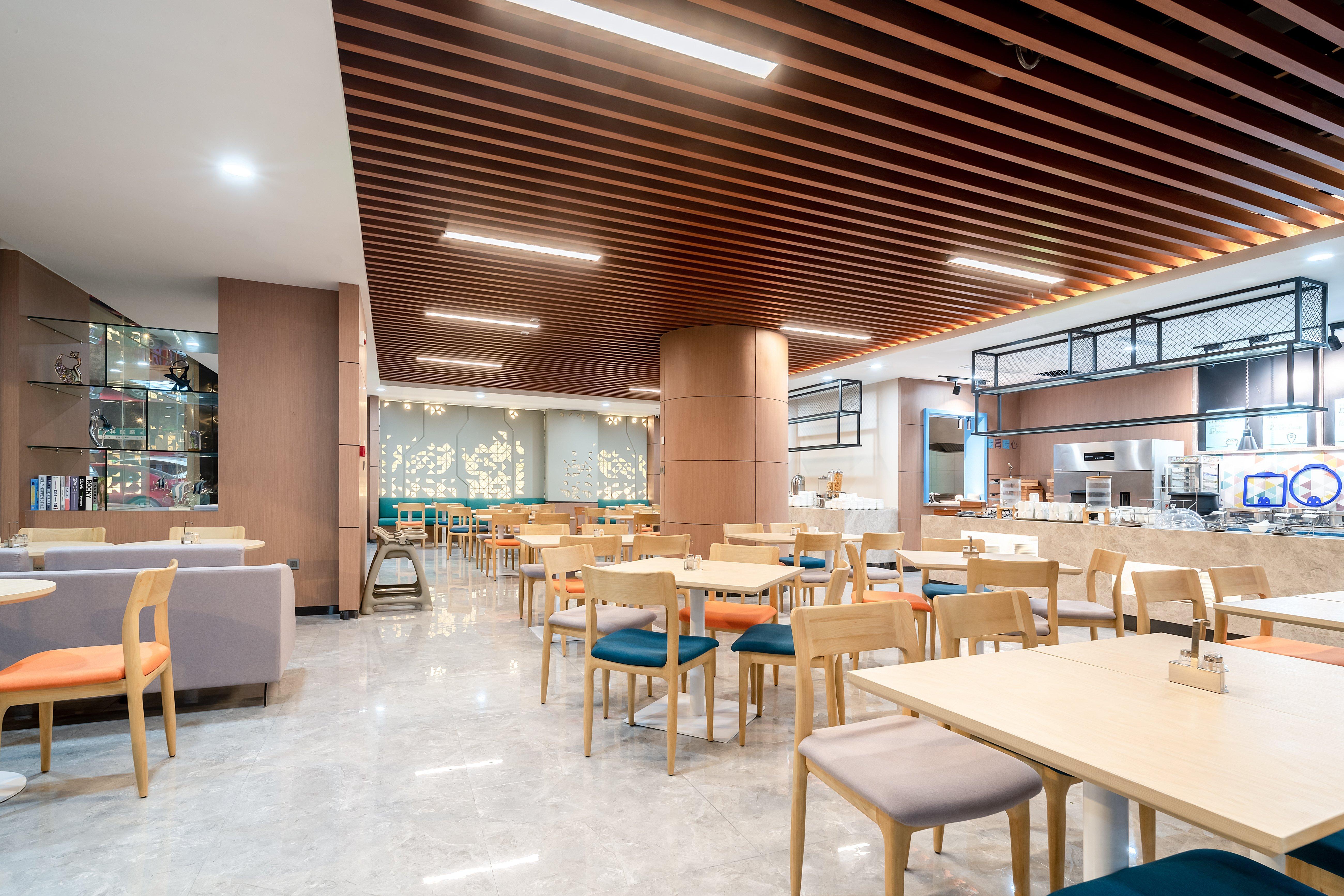 Holiday Inn Express Jinan Jingshi Road, An Ihg Hotel Ngoại thất bức ảnh