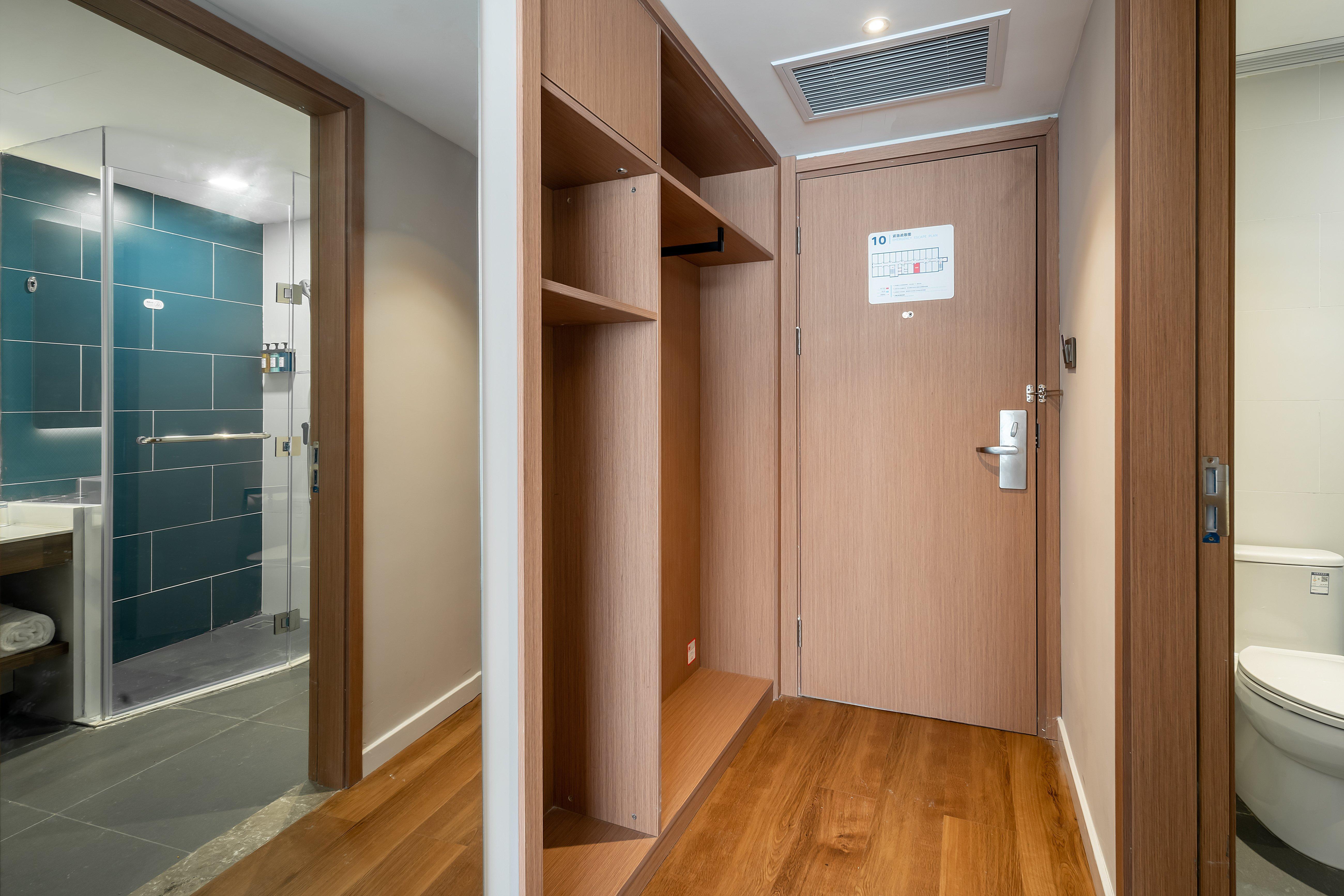 Holiday Inn Express Jinan Jingshi Road, An Ihg Hotel Ngoại thất bức ảnh